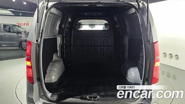 Hyundai The New Grand Starex 2020 Серебристо-серый из Кореи, фото 2