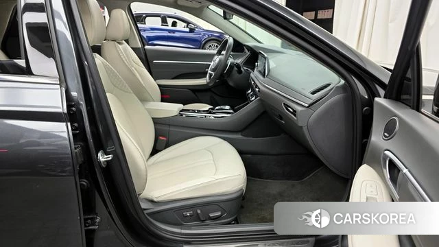 Hyundai Sonata (DN8) 2021 Серый из Кореи, фото 2