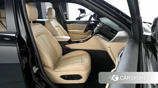 Jeep Grand Cherokee (WL) 2023 Черный из Кореи, фото 2