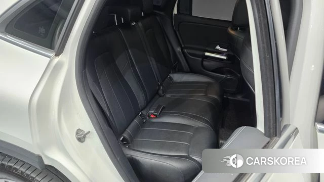 Mercedes-Benz GLA - Class H247 2021 Белый из Кореи, фото 2