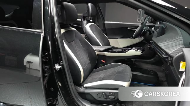 Kia EV6 2021 Черный из Кореи, фото 2