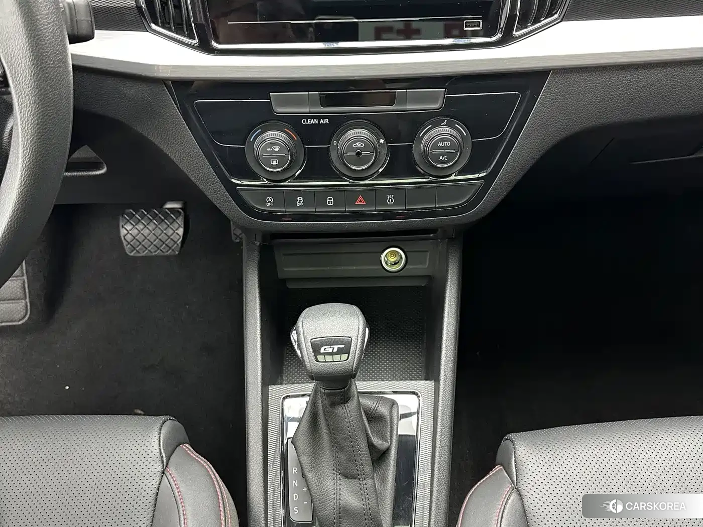 Skoda Kamiq 2022 Белый из Китая, фото 2
