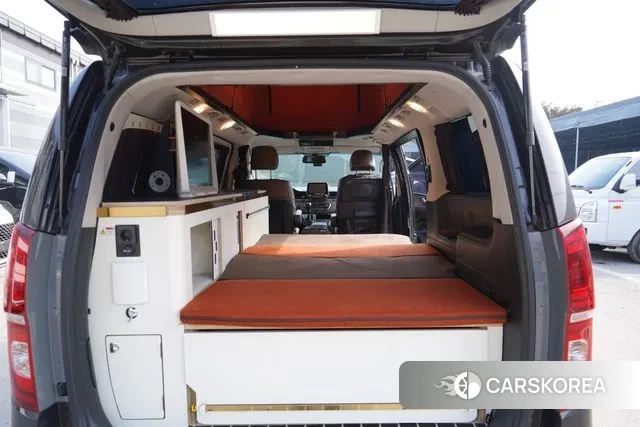 Hyundai The New Grand Starex 2018 Черный из Кореи, фото 2