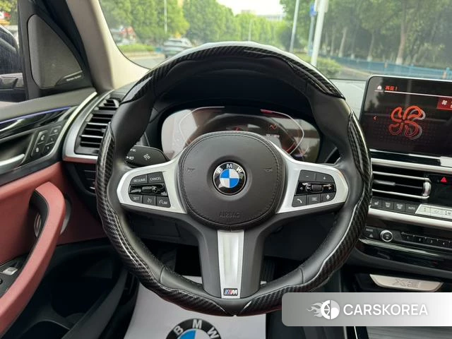 BMW X3 2022 Черный из Китая, фото 2