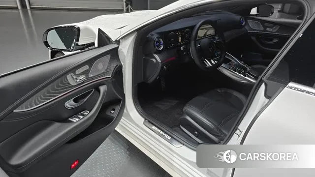 Mercedes-Benz AMG GT 2023 Белый из Кореи, фото 2