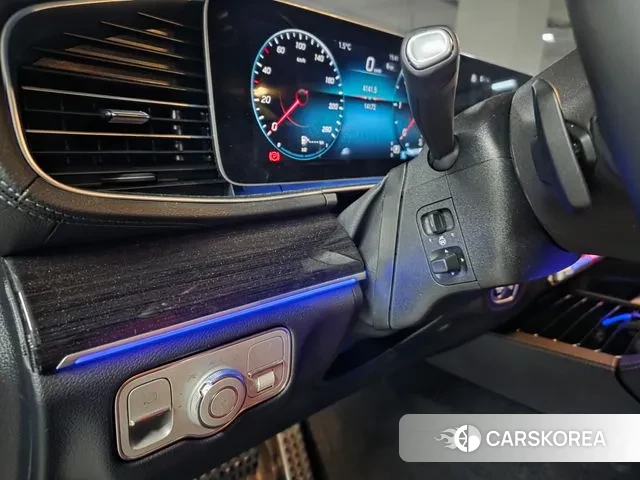 Mercedes-Benz GLE-Class W167 2023 Черный из Кореи, фото 2