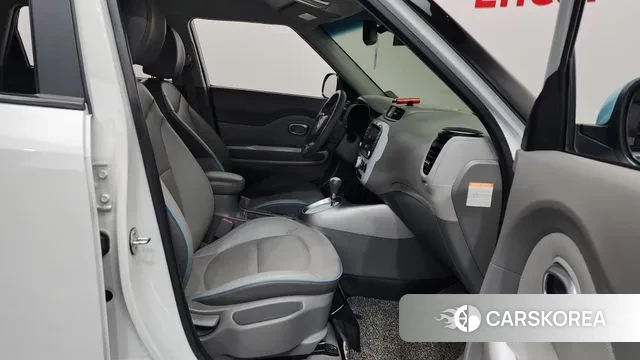 Kia Soul EV 2018 Белый из Кореи, фото 2