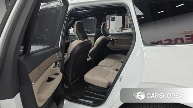 Volvo XC90 second Generation 2025 Белый из Кореи, фото 2