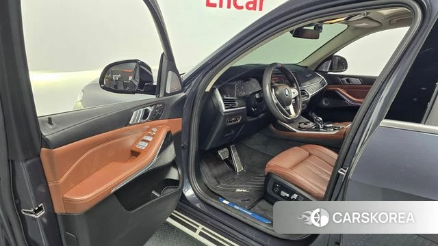 BMW X7 (G07) 2021 Серый из Кореи, фото 2