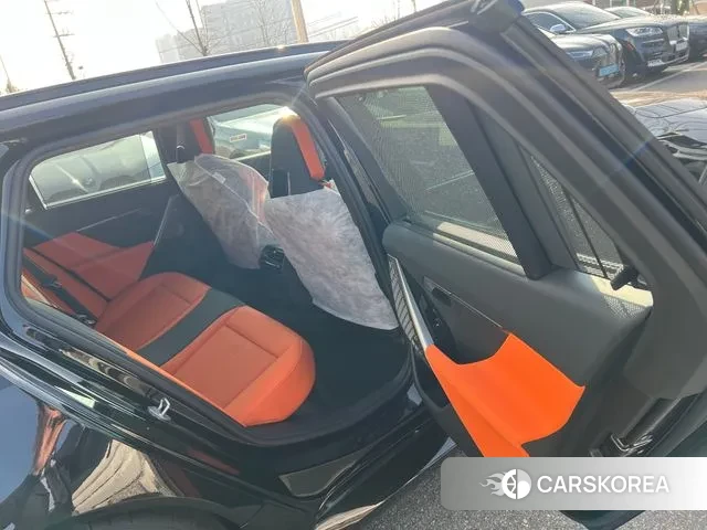 BMW M5 (G90) 2025 Черный из Кореи, фото 2