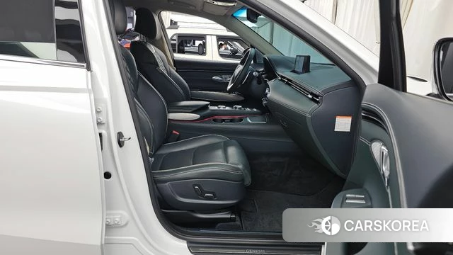 Genesis Electrified GV70 2023 Белый из Кореи, фото 2
