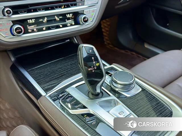 BMW 7 series id 3939249 из Китая 2