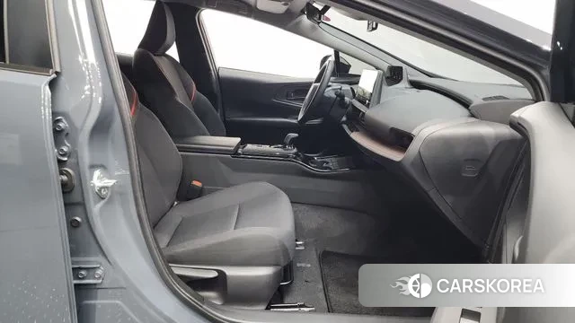 Toyota Prius 5th Generation 2023 Серый из Кореи, фото 2