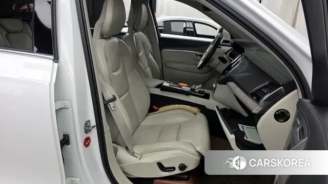 Volvo XC90 second Generation 2021 Белый из Кореи, фото 2