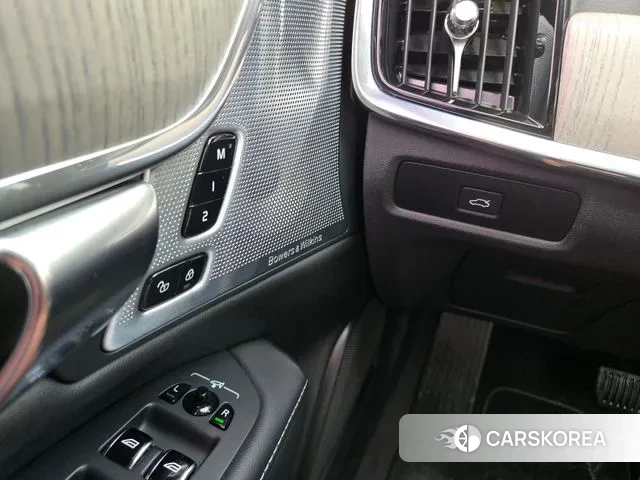 Volvo S90 2022 Белый из Кореи, фото 2