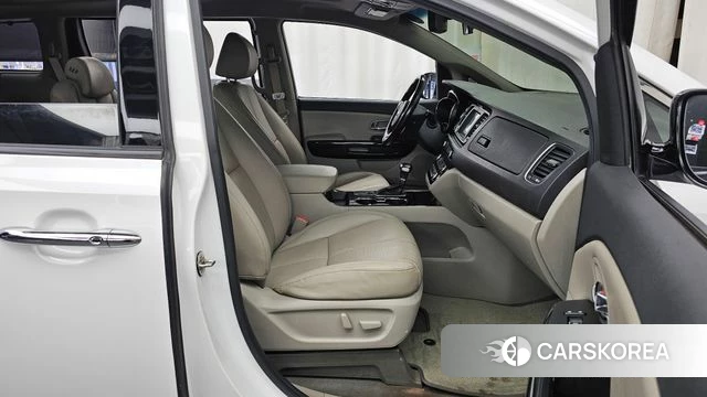 Kia The New Carnival 2018 Белый из Кореи, фото 2
