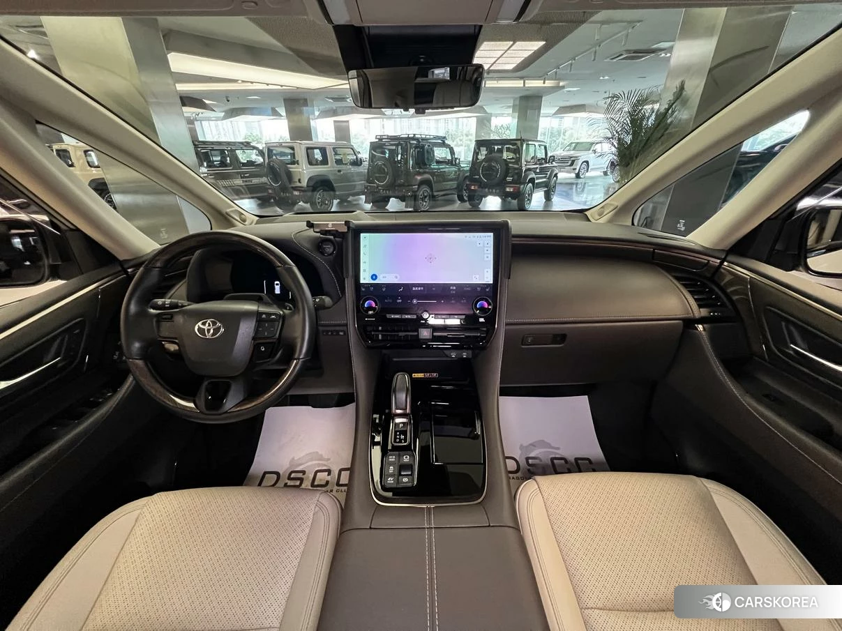 Toyota Elfa 2023 Белый из Китая, фото 2