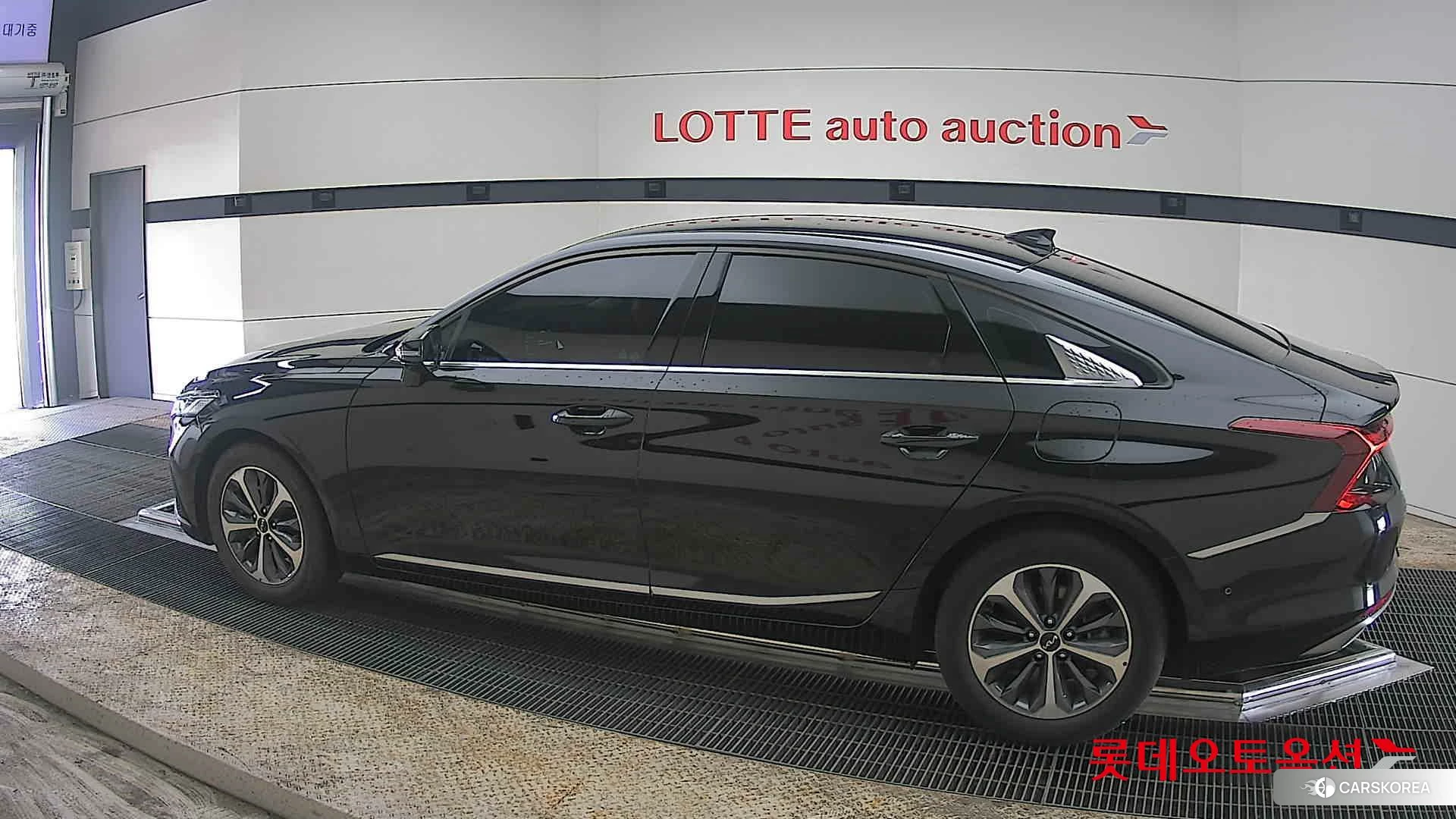 Kia K8 Hybrid 2022 Aurora Black Pearl из Кореи, фото 2