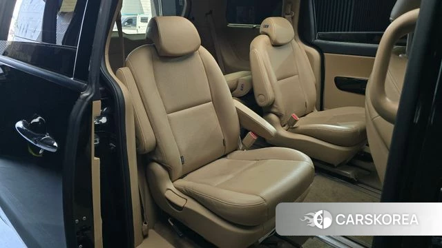 Kia The New Carnival 2018 Черный из Кореи, фото 2