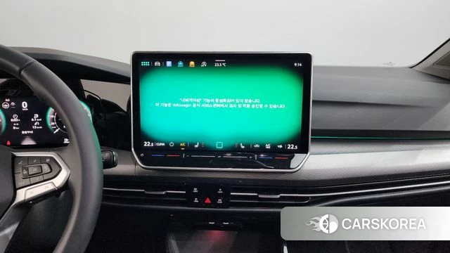 Volkswagen Golf 8th Generation 2025 Черный из Кореи, фото 2