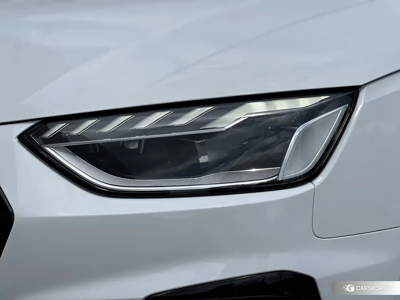Audi A4L 2022 Белый из Китая, фото 2