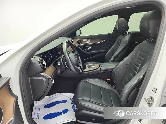 Mercedes-Benz E-Class W213 2021 Белый из Кореи, фото 2