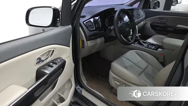 Kia The New Carnival 2019 Серый из Кореи, фото 2