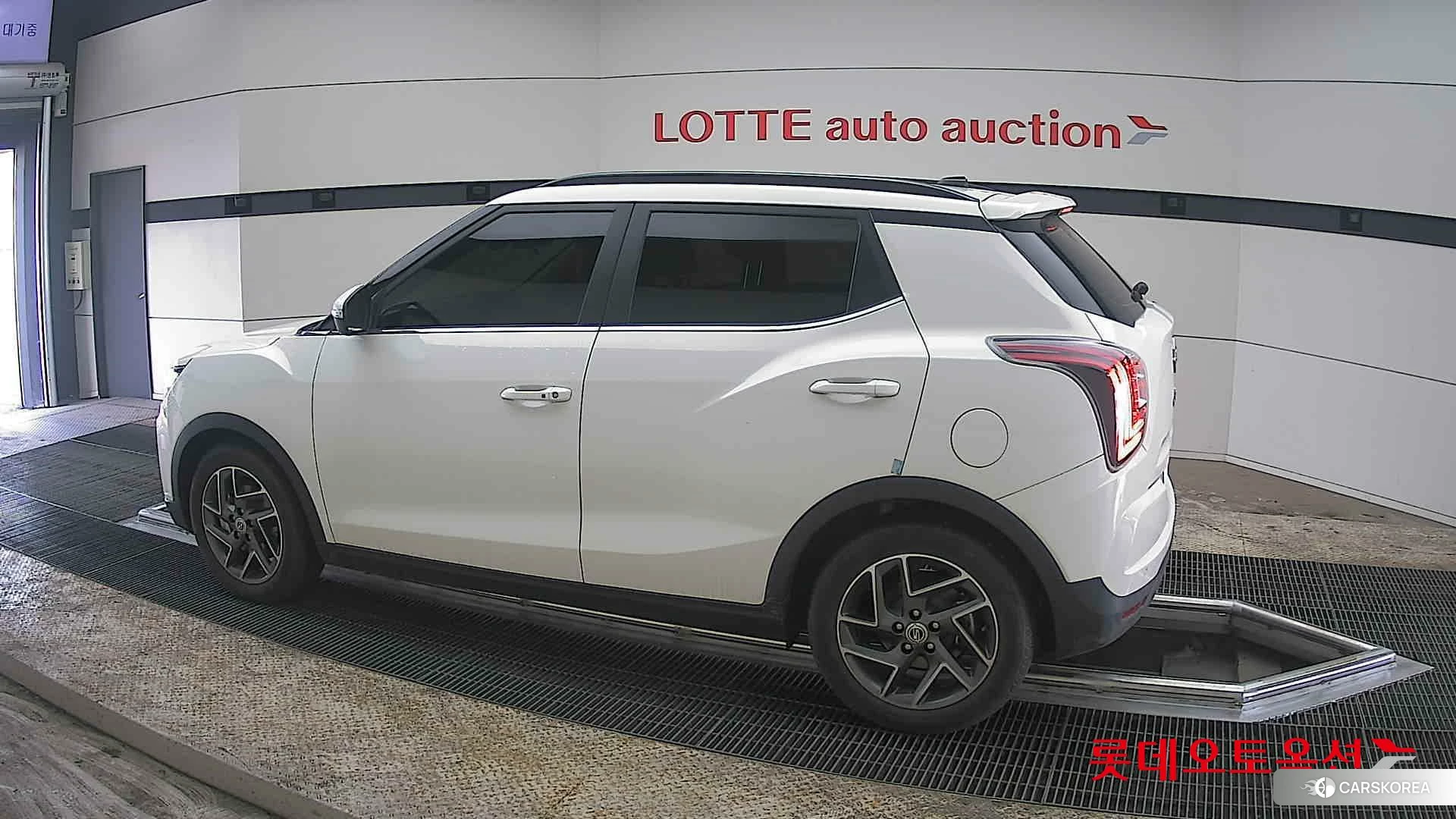 SsangYong Tivoli 2022 Grand White из Кореи, фото 2