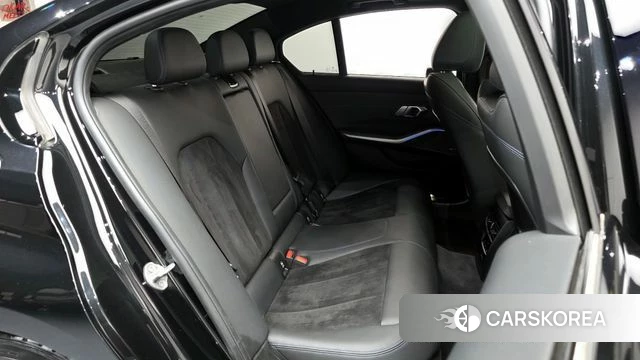 BMW 3 Series (G20) 2021 Черный из Кореи, фото 2