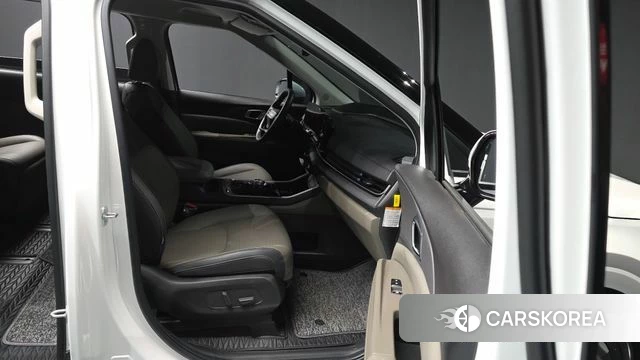 Kia The New Carnival 4th Generation 2025 Белый из Кореи, фото 2