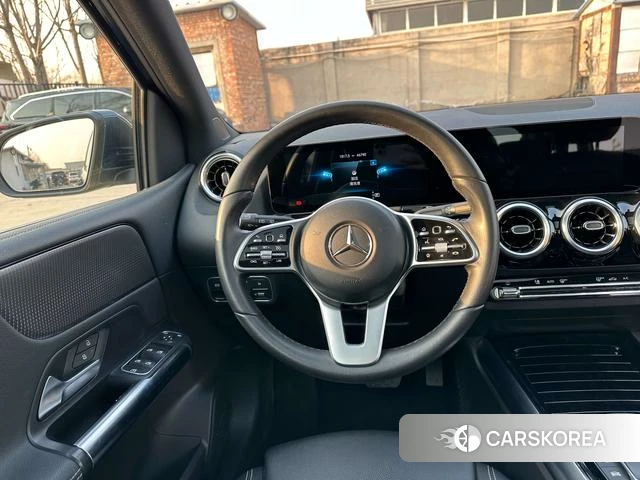 Mercedes-Benz Class B 2021 Синий из Китая, фото 2