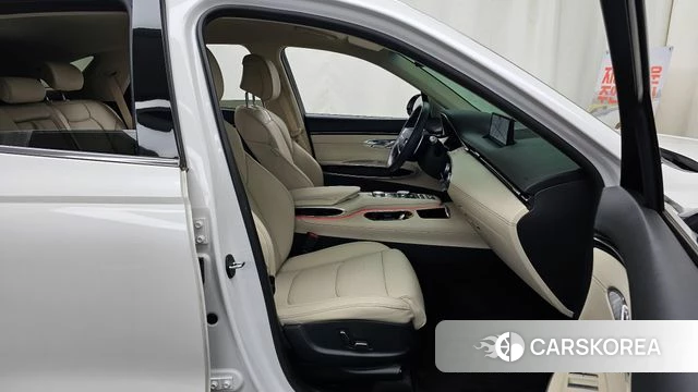 Genesis GV70 2022 Белый из Кореи, фото 2