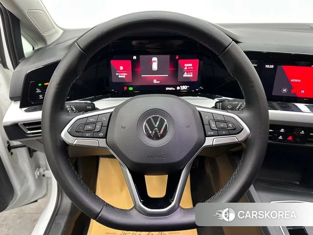 Volkswagen Golf 2021 Белый из Китая, фото 2
