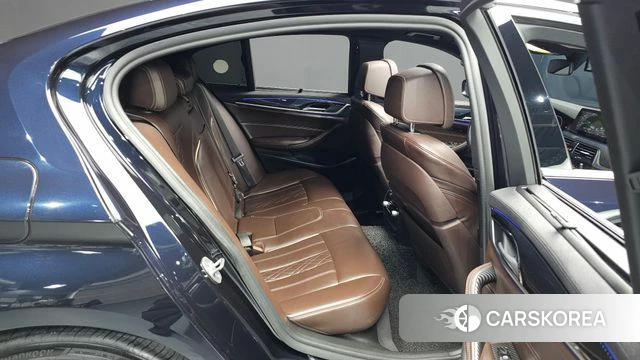 BMW 5 Series (G30) 2019 Черный из Кореи, фото 2