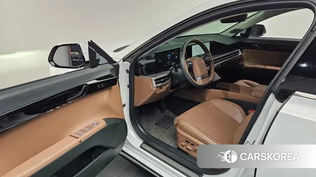 Hyundai Grandeur Hybrid (GN7) 2023 Белый из Кореи, фото 2