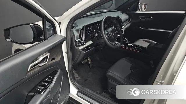 Kia Sportage 5th Generation Hybrid 2024 Белый из Кореи, фото 2