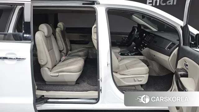 Kia The New Carnival 2019 Белый из Кореи, фото 2