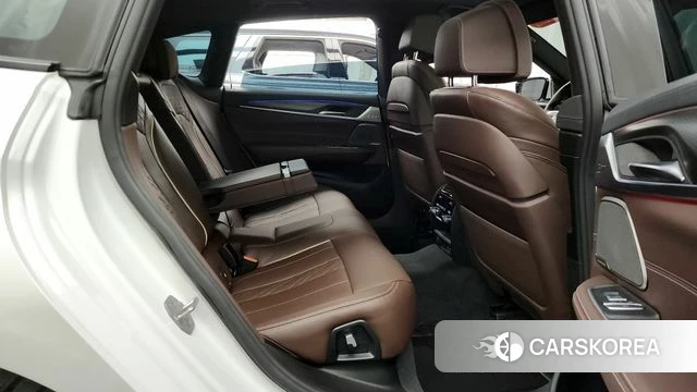 BMW 6 Series GT (G32) 2023 Белый из Кореи, фото 2