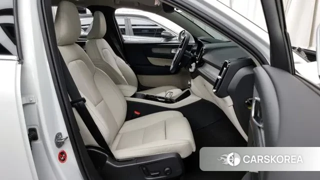 Volvo XC40 id 2910006 из Кореи 2