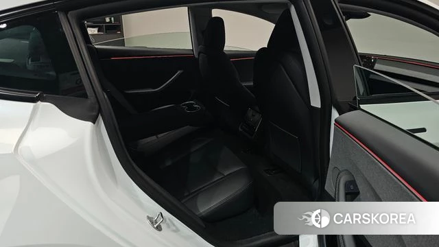Tesla Model 3 2025 Белый из Кореи, фото 2
