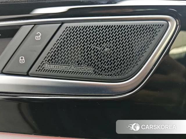 Volkswagen Tourang 2022 Черный из Китая, фото 2