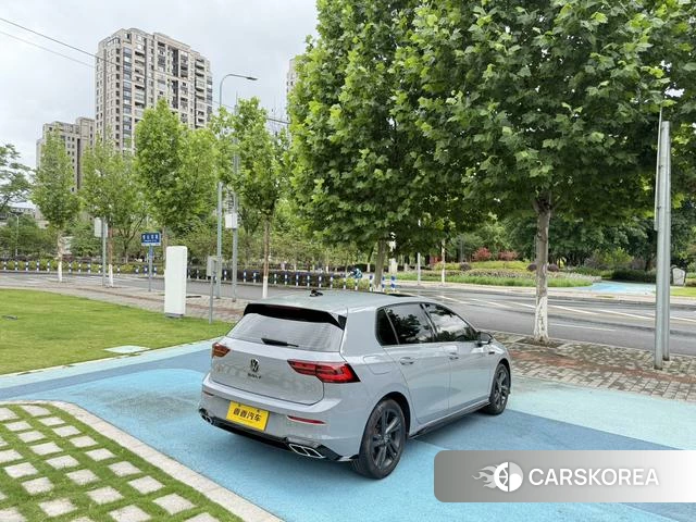 Volkswagen Golf 2022 Серебристо-серый из Китая, фото 2