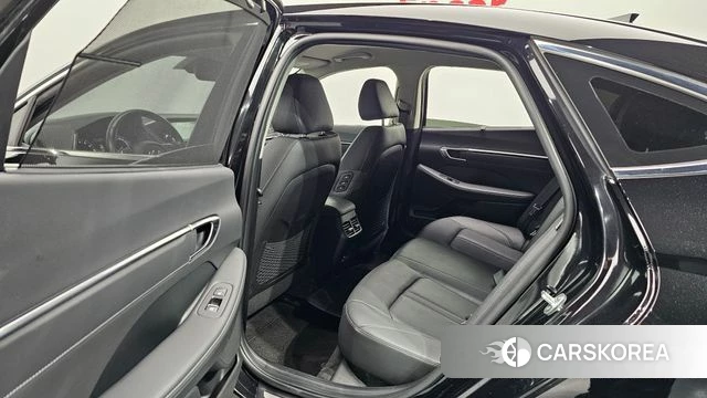 Hyundai Sonata (DN8) 2022 Черный из Кореи, фото 2