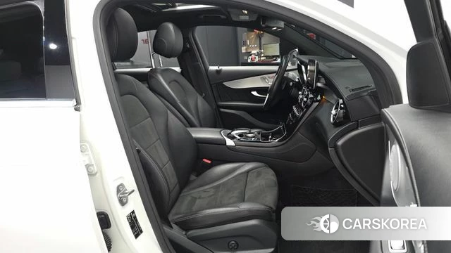 Mercedes-Benz GLC-Class X253 2019 Белый из Кореи, фото 2