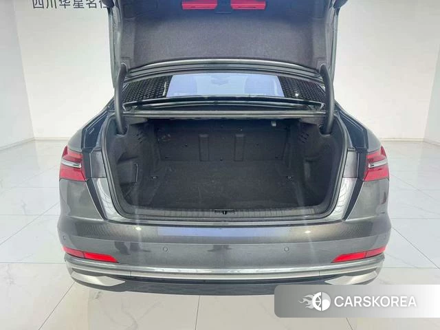 Audi A6L 2024 Темно-серый из Китая, фото 2
