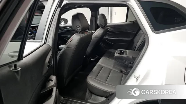 Chevrolet (GM Daewoo) Trax Crossover 2023 Белый из Кореи, фото 2