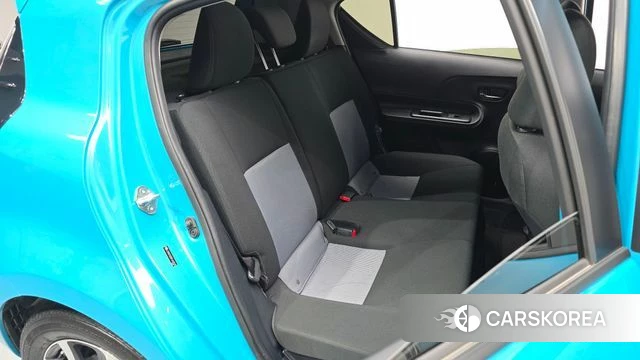 Toyota Prius C 2018 Небесно-голубой из Кореи, фото 2