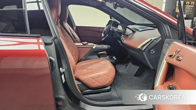 BMW iX 2024 Красный из Кореи, фото 2