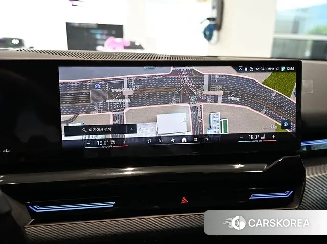 BMW 5 Series (G60) 2024 Серый из Кореи, фото 2