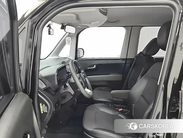 Kia The New Kia Ray 2023 Черный из Кореи, фото 2